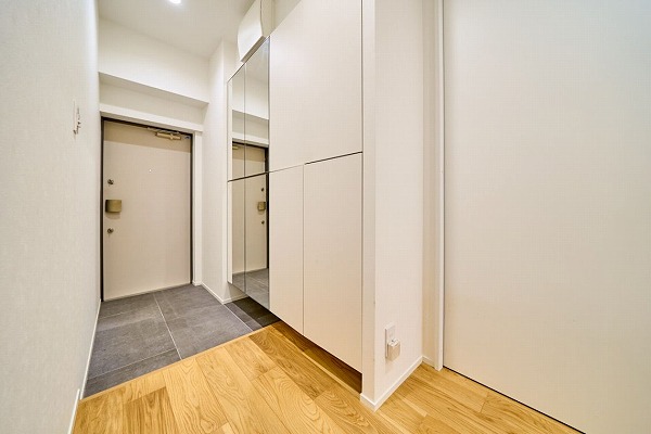 広尾マンション_玄関の写真