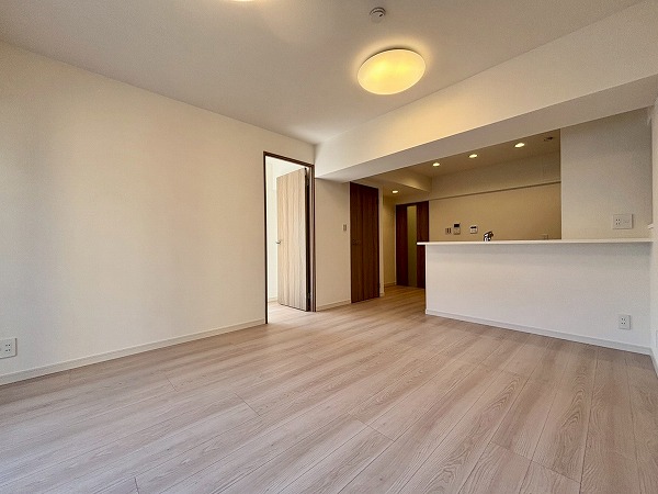 中銀音羽マンシオン_日当たり良好なリビングダイニングキッチンの写真