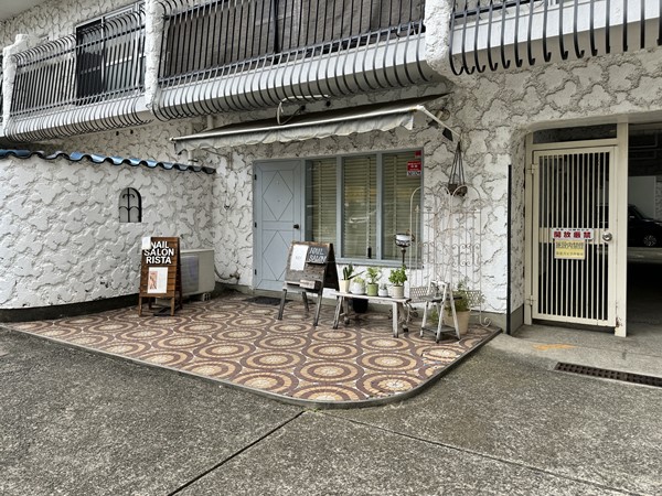 マンション1階のネイルサロン