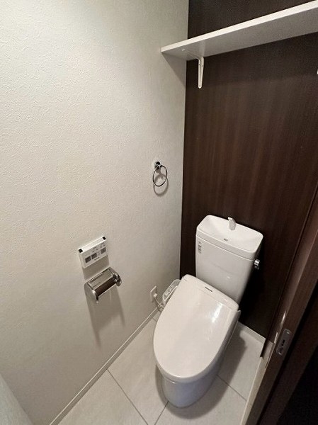 ワセダ山崎マンション_清潔感のあるトイレの写真