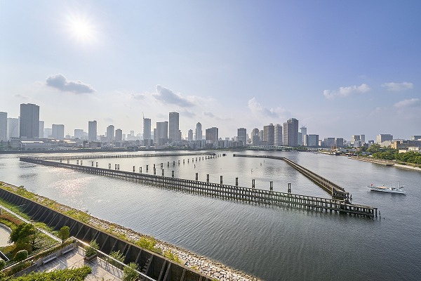 キャナルワーフタワーズWEST_バルコニーからの景色の写真