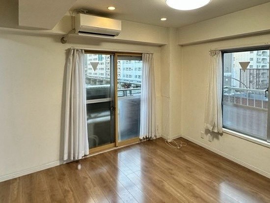 ワセダ山崎マンション_リビングダイニングキッチンの写真1
