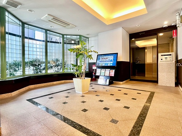 グローリオ三軒茶屋　エントランス