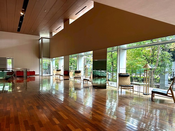 シティタワー新宿新都心　エレベーターホール