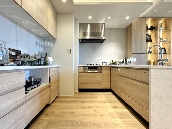 パークコート浜離宮ザタワー_システムキッチンの写真