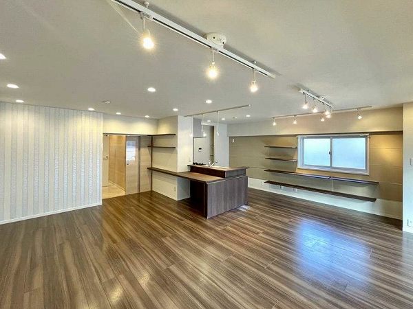 広尾マンション_リビングダイニングキッチンの写真