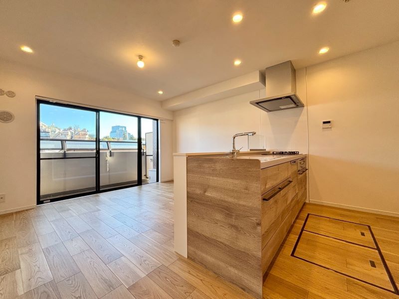 日神パレステージ信濃町