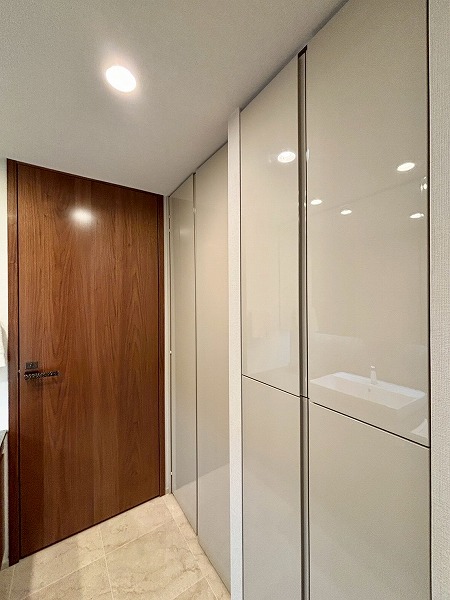 ブリリア一番町_パウダールーム背面の写真