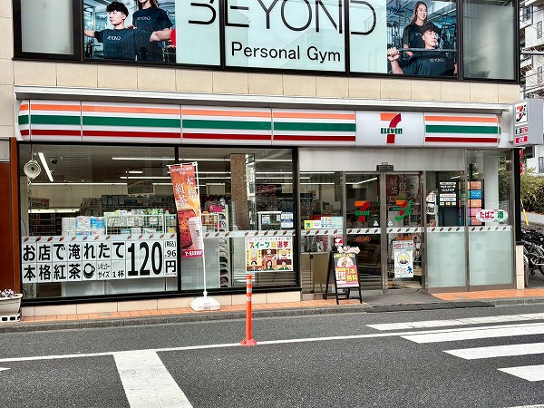 セブン-イレブン 新宿筑土八幡町店