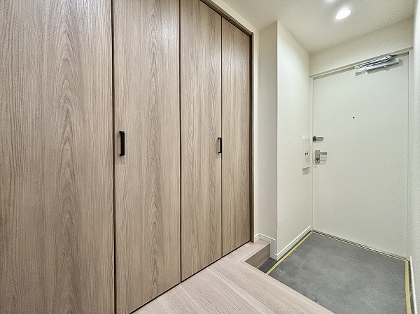 南青山セピアコート_オシャレな玄関の写真