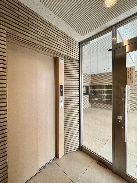 南青山セピアコート エレベーターホール