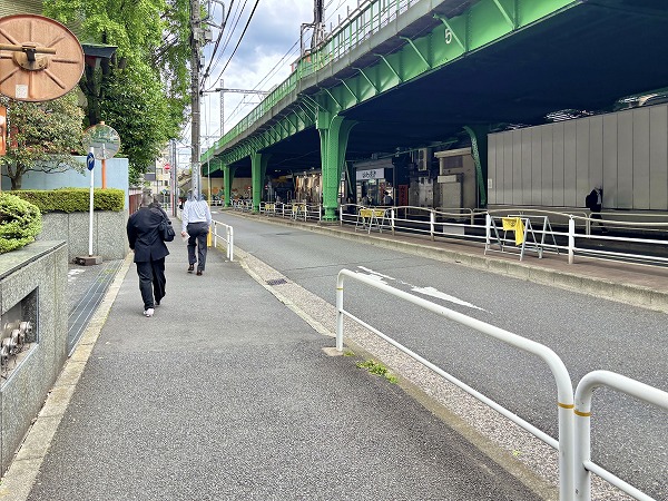 シティタワー九段下までの道
