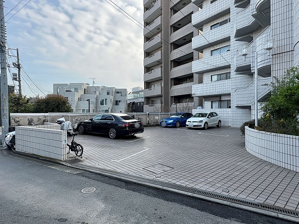 ヴェラハイツ広尾_駐車場