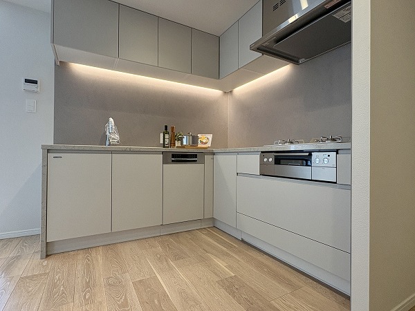 パークコート高輪ヒルトップレジデンス_L字型のキッチンの写真2