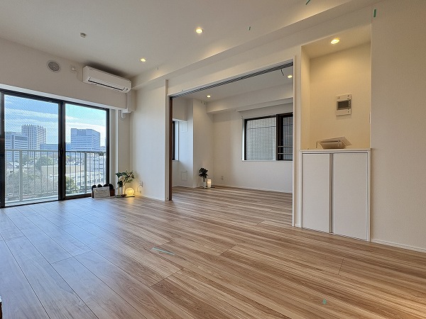 朝日シティパリオ島津山_リビングダイニングキッチンの写真