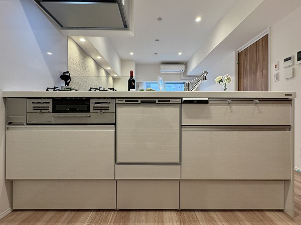 オリエントニュー赤坂_リノベーション済みのキッチンの写真1