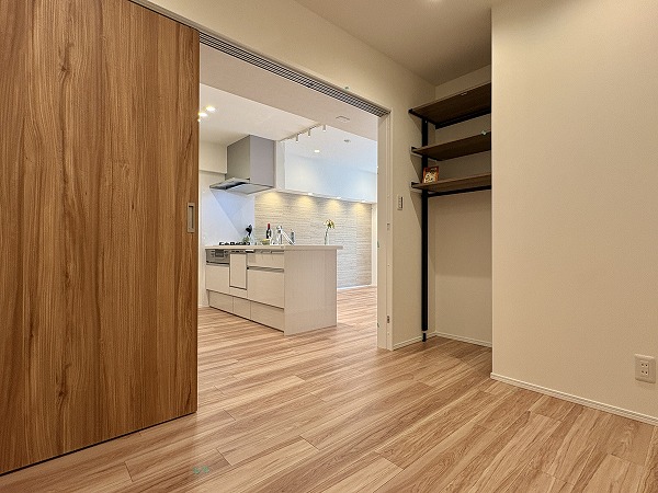 オリエントニュー赤坂_約4.0帖の洋室の写真3