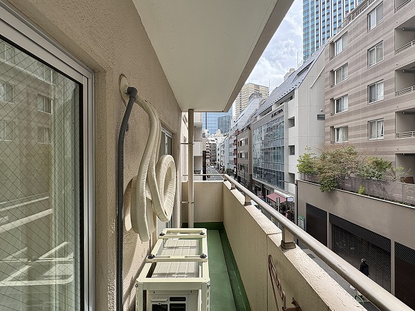 オリエントニュー赤坂_バルコニーの写真1