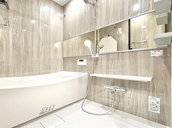 代々木ハイライズ_綺麗なバスルームの写真