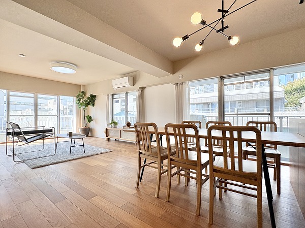 代々木ハイライズ_角部屋LDKの写真