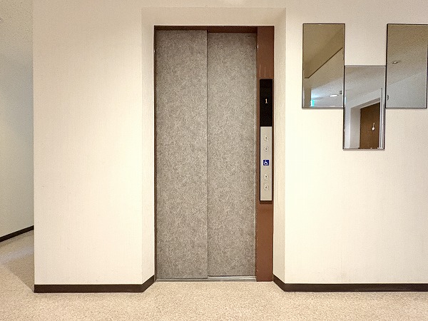 代々木ハイライズ エレベーター