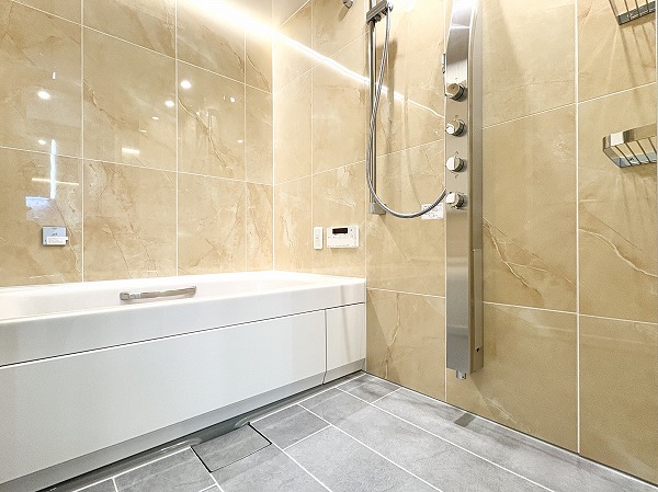 ジェントルエア神宮前_機能性抜群のバスルームの写真