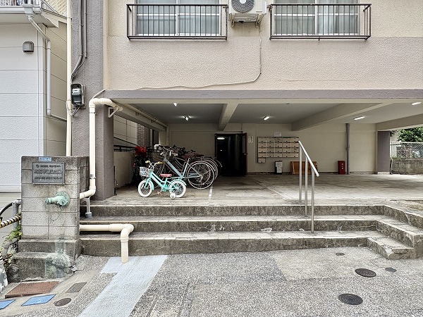 高輪マンション　アプローチ