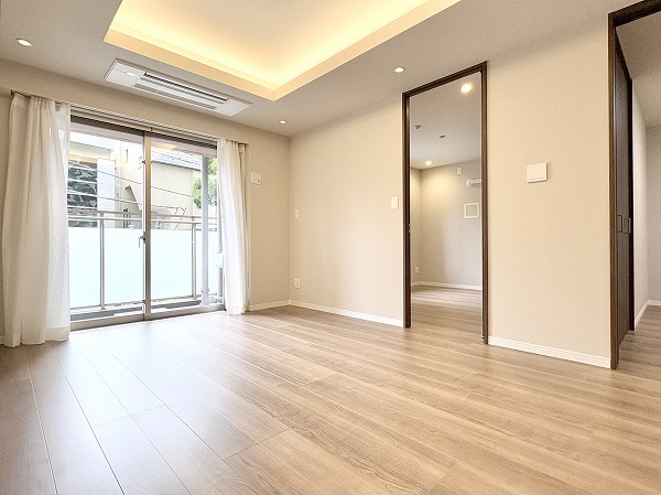 ジェントルエア神宮前_ゆとりあるリビングダイニングキッチンの写真