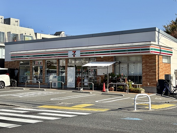 セブン-イレブン 世田谷上用賀１丁目店