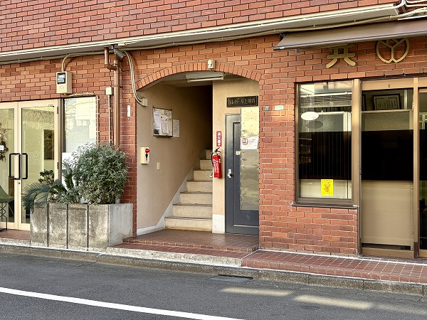 パレドール上用賀　アプローチ