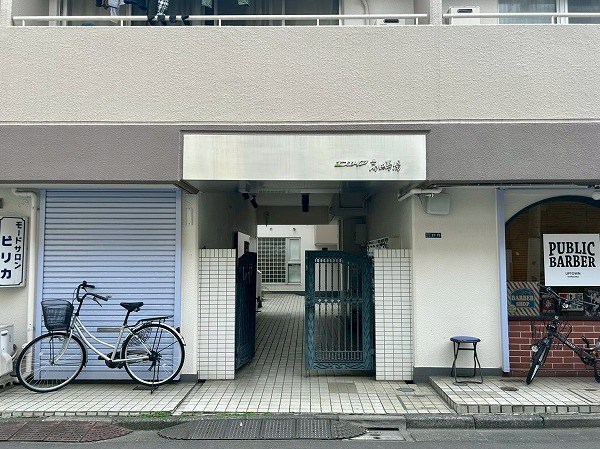 エスカイア高田馬場　アプローチ