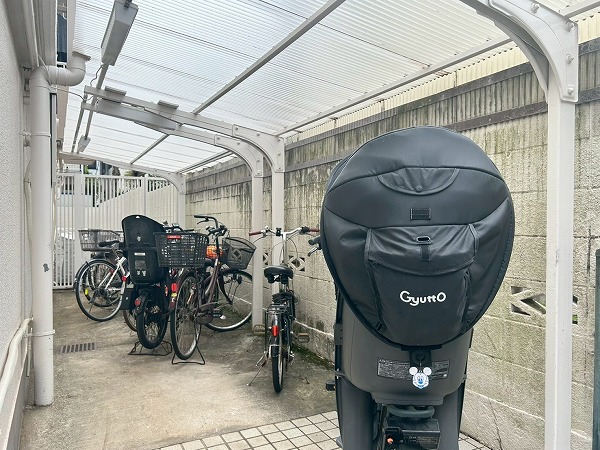 エスカイア高田馬場　駐輪場
