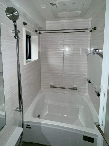 ピアース銀座レジデンス_清潔感のあるバスルームの写真