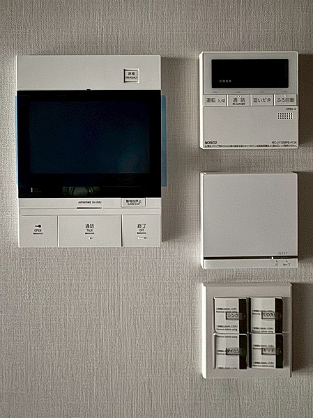ピアース銀座レジデンス_モニター付きインターホンの写真