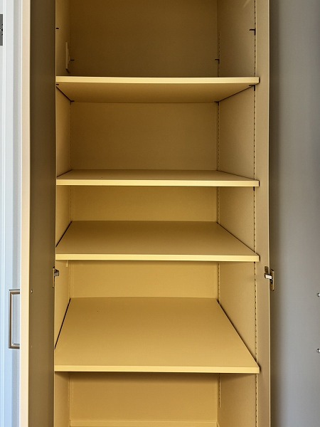 朝日第2中目黒マンション_メインルームの収納の写真