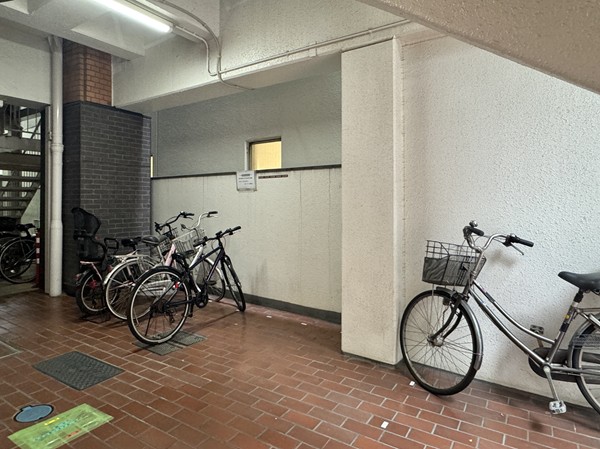 三田ハイデンス　駐輪場