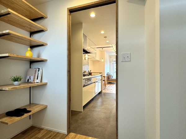 秀和目黒駅前レジデンス_玄関の写真