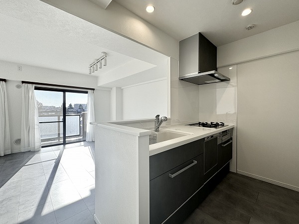 グランパーク深沢_LDKの写真