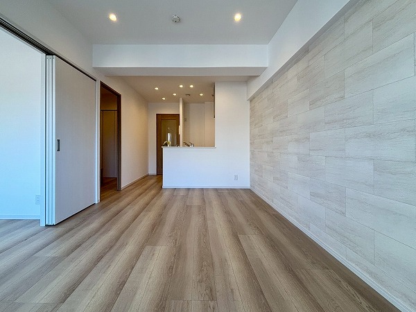 グランドシティ白山_差し色が可愛いリビングダイニングキッチンの写真