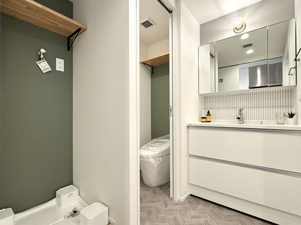 秀和目黒駅前レジデンス_洗面室の写真