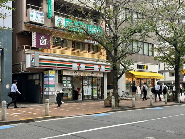セブンイレブンとドトールコーヒー