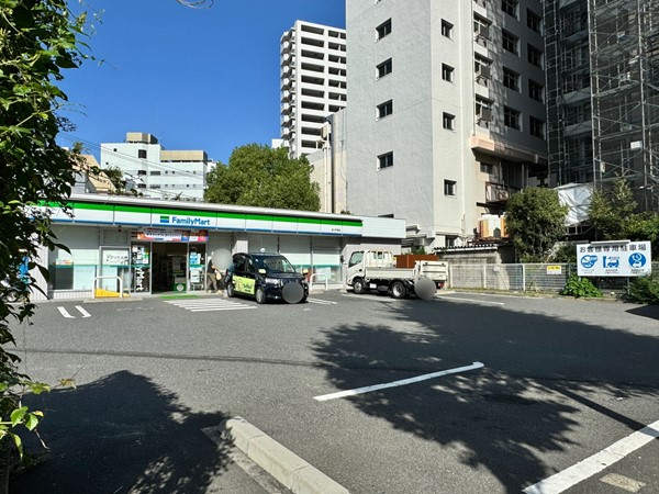 ファミリーマート