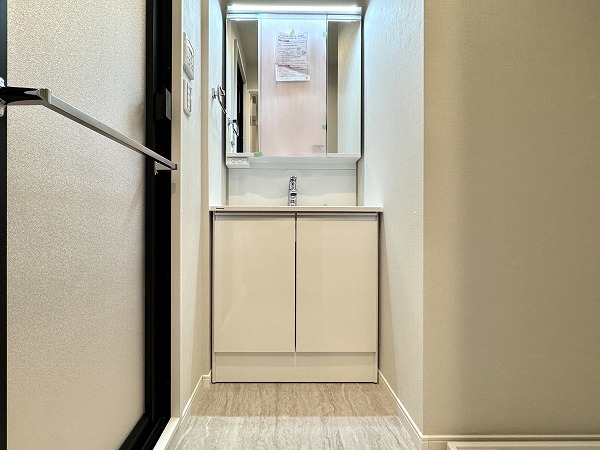 渋谷マンション_洗面化粧台の写真