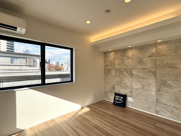 メルシー武蔵小山_リビングスペースの写真