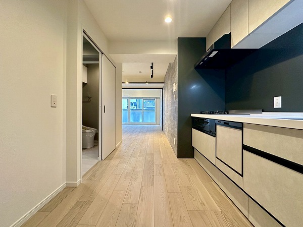 ニックハイム中目黒_リビングダイニングキッチン全体の写真