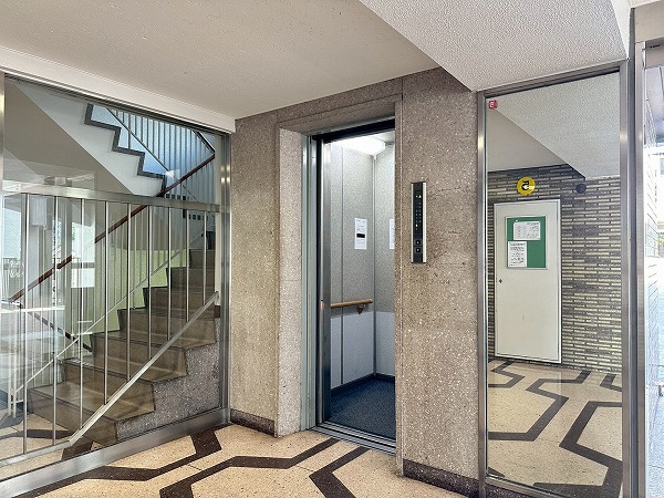 マンション雅叙苑　エレベーター