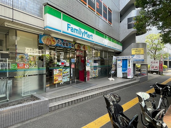 ファミリーマート