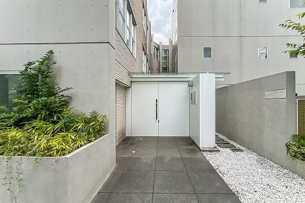 成城テラス（世田谷区成城2）　エントランス