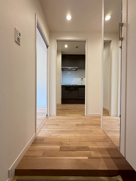 神宮前プリンスハイツ_玄関の写真