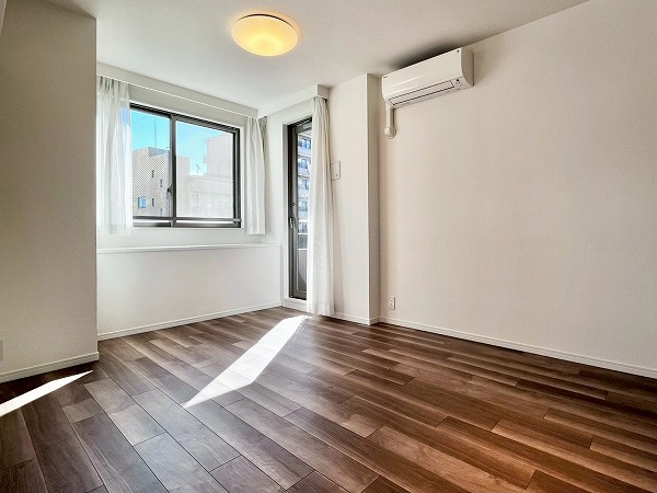 サンクタス池袋ベルマージュ_風通しの良いリビングダイニングキッチンの写真